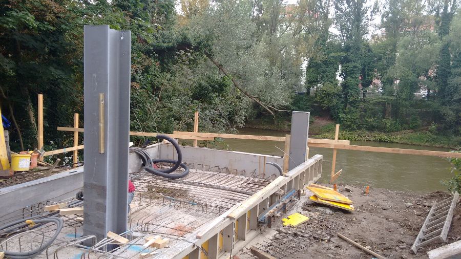 Errichtung der Fundamente und Stütze für Messseilbahn Errichtung der Fundamente und Stütze für Messseilbahn